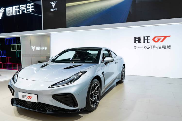 佛山三水区欧联宝企业管理咨询哪吒汽车在智能汽车领域的表现，领途汽车在新能源汽车市场中的影响力